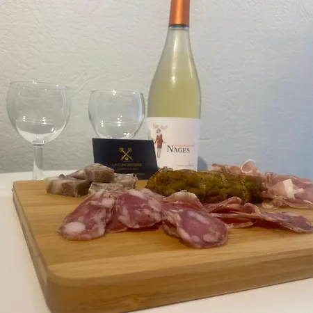 So Rez De Chaussee Centre-ville דירה