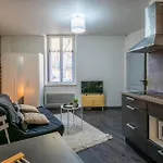 Апартаменты So Rez De Chaussee Centre-ville *